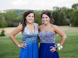 Sarah and Megan Hunter prom 3